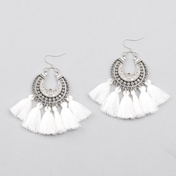 Jewelry - SALE 2/$25 ~ Etched Silver Fringe Earrings WHITE